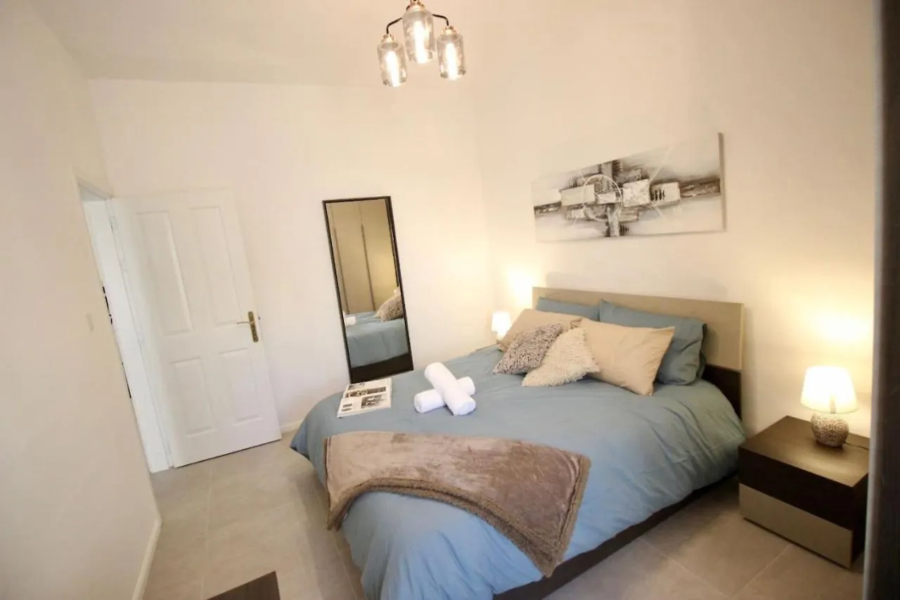 Gzira 3 Bedroom Apartment